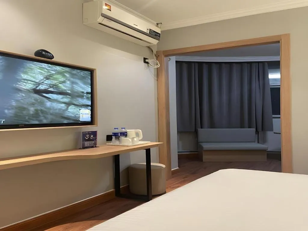 ***  Greentree Inn Shanghai Hongqiao Hub Convention Center Jinghua Road Shell Hotel China