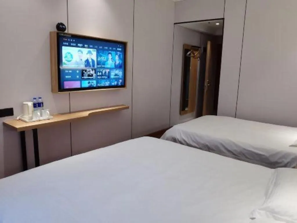 Greentree Inn Shanghai Hongqiao Hub Convention Center Jinghua Road Shell Hotel