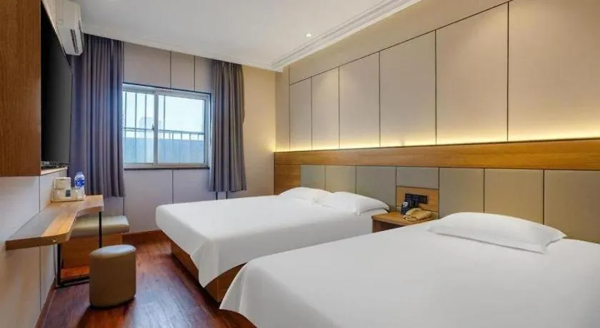 Greentree Inn Shanghai Hongqiao Hub Convention Center Jinghua Road Shell Hotel 3*,  China
