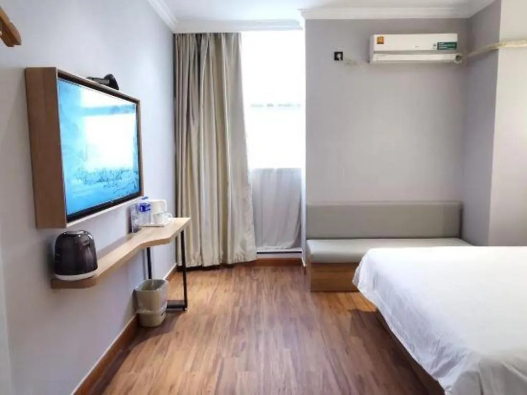 Greentree Inn Shanghai Hongqiao Hub Convention Center Jinghua Road Shell Hotel