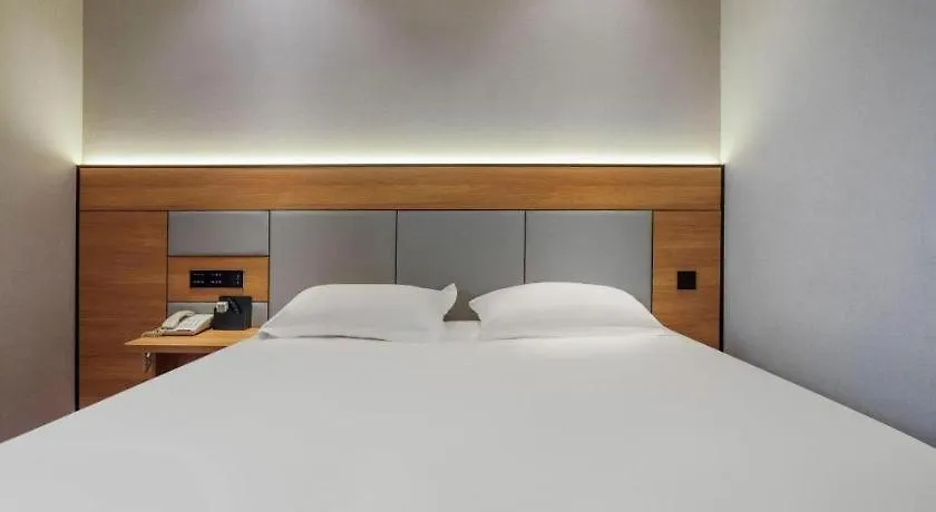 ***  Greentree Inn Shanghai Hongqiao Hub Convention Center Jinghua Road Shell Hotel China
