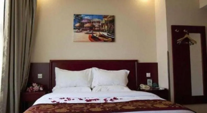 Greentree Inn Shanghai Hongqiao Hub Convention Center Jinghua Road Shell Hotel