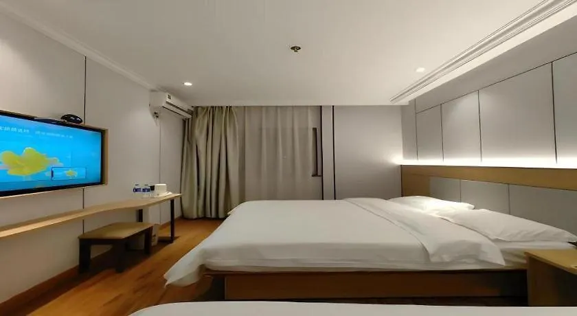 Greentree Inn Shanghai Hongqiao Hub Convention Center Jinghua Road Shell Hotel